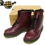 hN^[}[` u[c Y Dr.Martens U[ o[KfB[ GW HIJbg ԃf 8 EYE Hole Boots BLACK 8z[ SKINS oCJ[ C